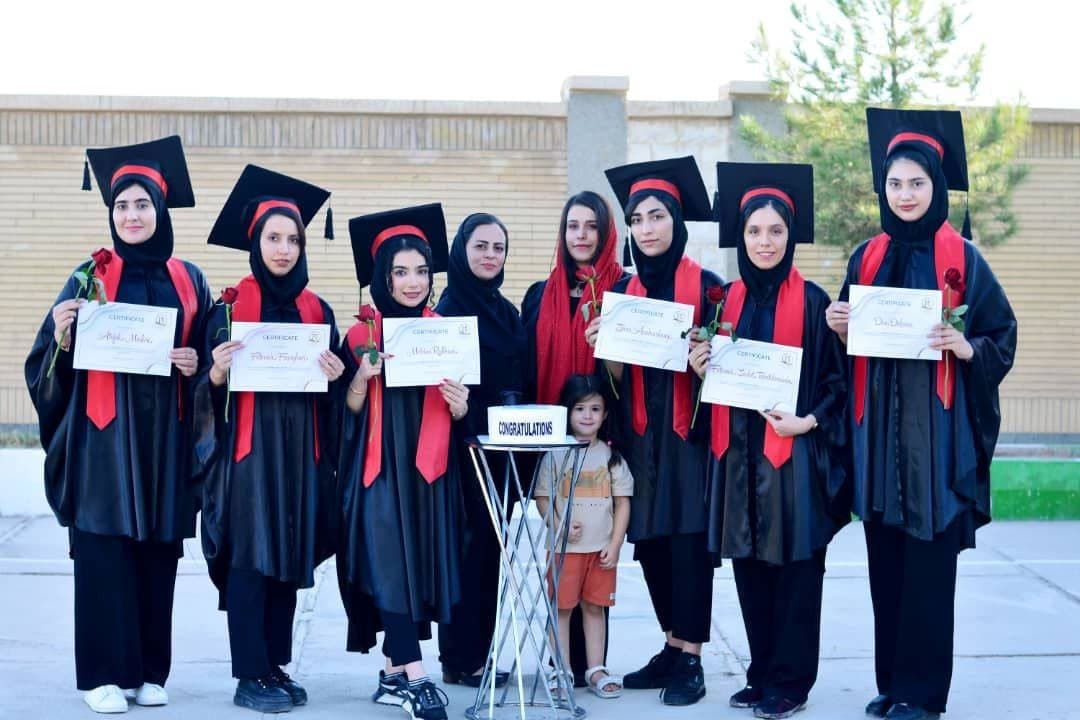 اموزشگاه زبان فراگویا
