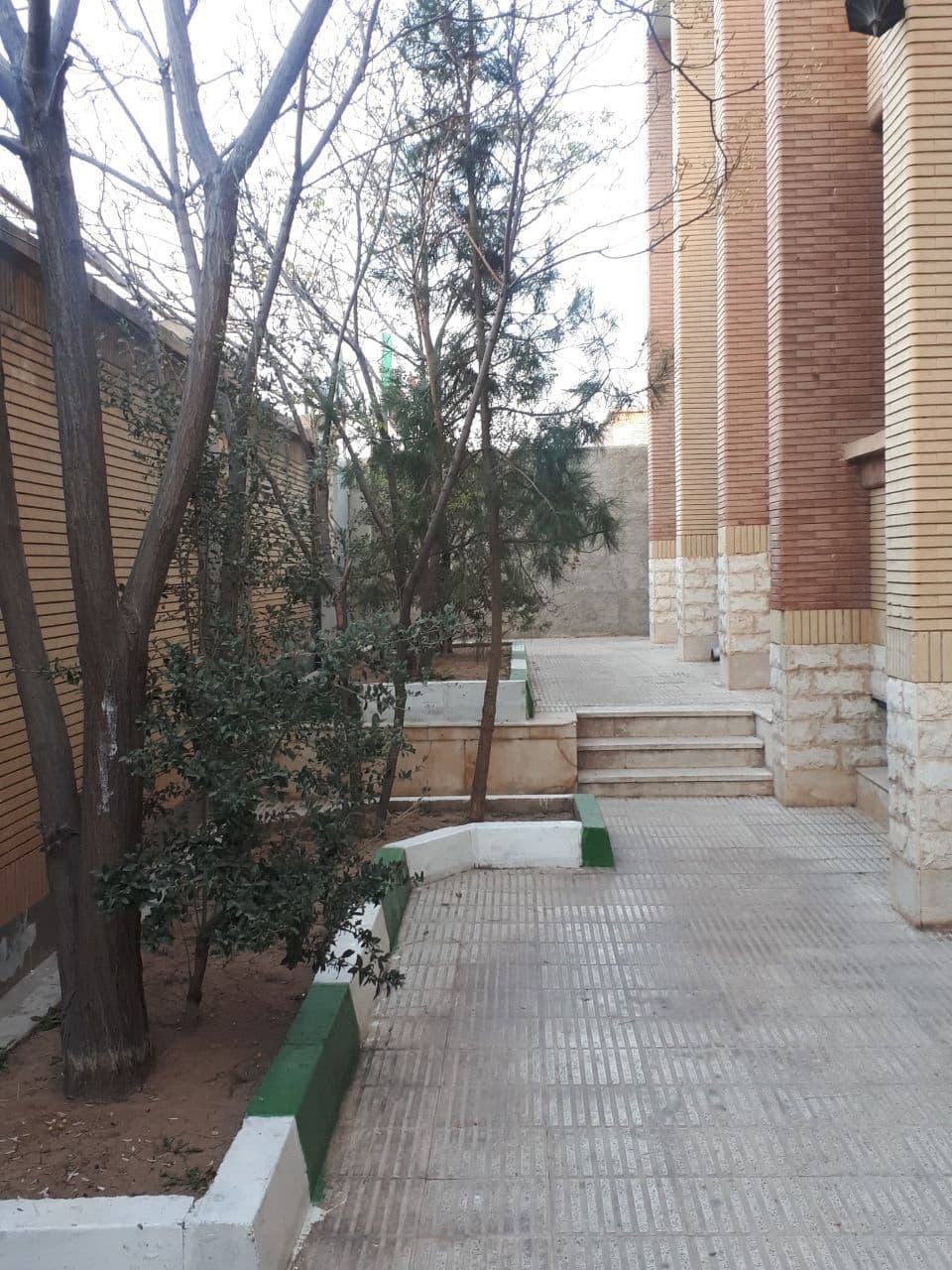 اموزشگاه زبان فراگویا